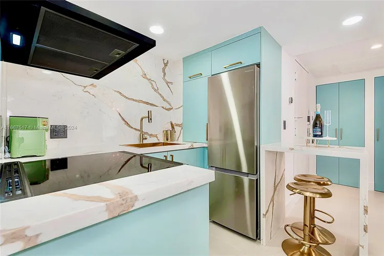 The Mercury #212 image #9