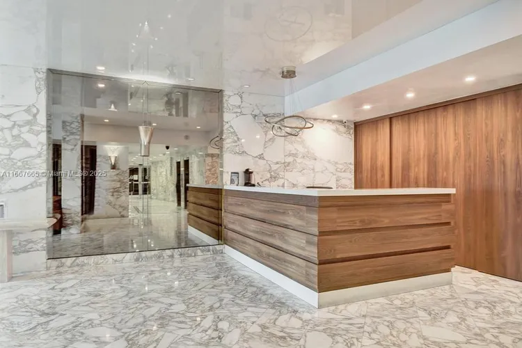 Burleigh House #1723 image #17