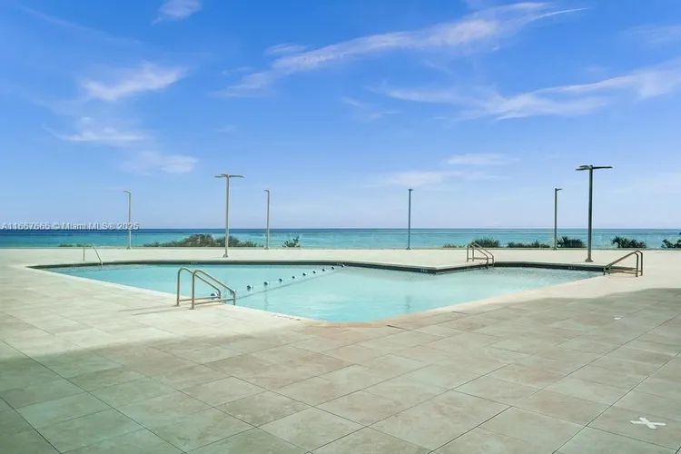 Burleigh House #1723 image #20