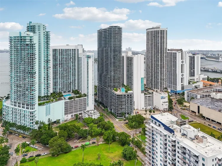 Aria on the Bay #2608 image #45