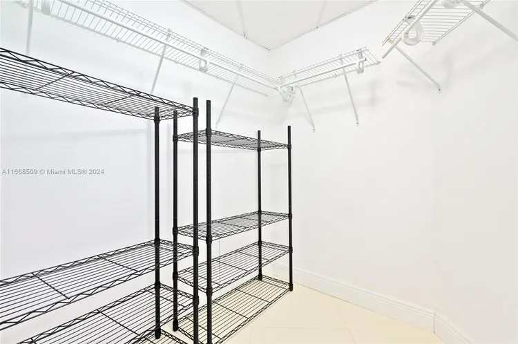 Icon Brickell I #3208 image #13