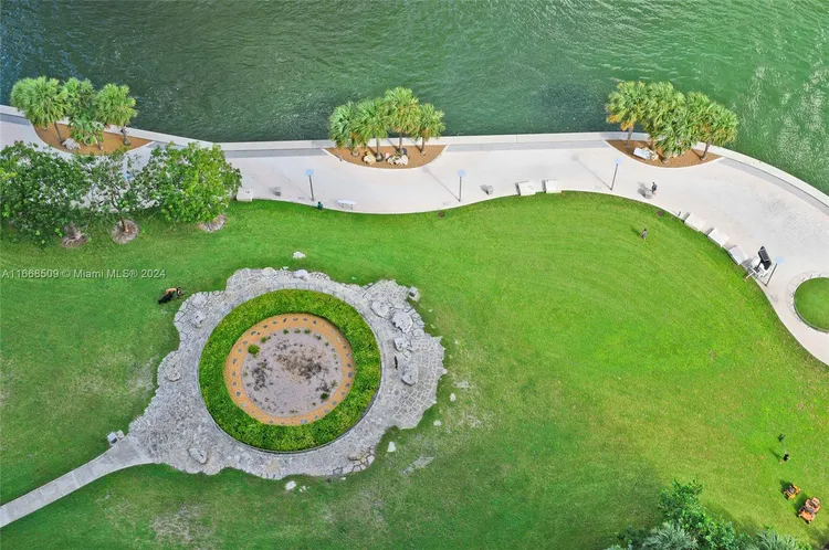 Icon Brickell I #3208 image #22