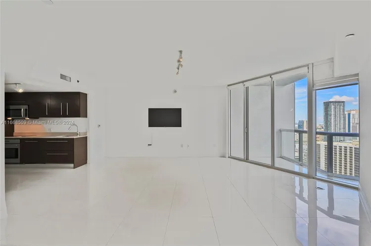 Icon Brickell I #3208 image #6