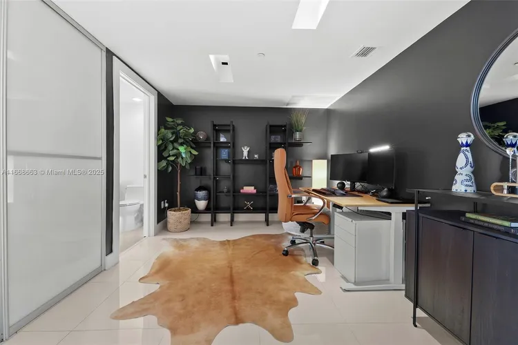 Icon Brickell II #2905 image #29