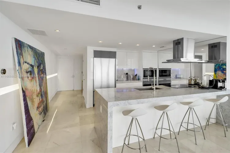 Icon Brickell II #3101 image #10