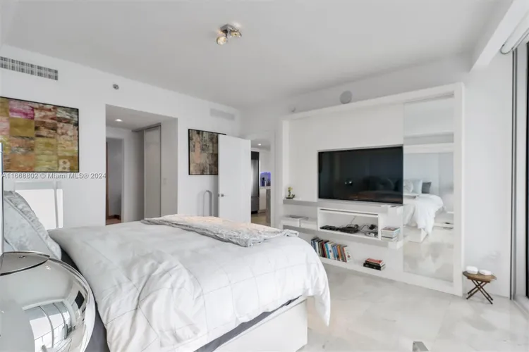 Icon Brickell II #3101 image #15