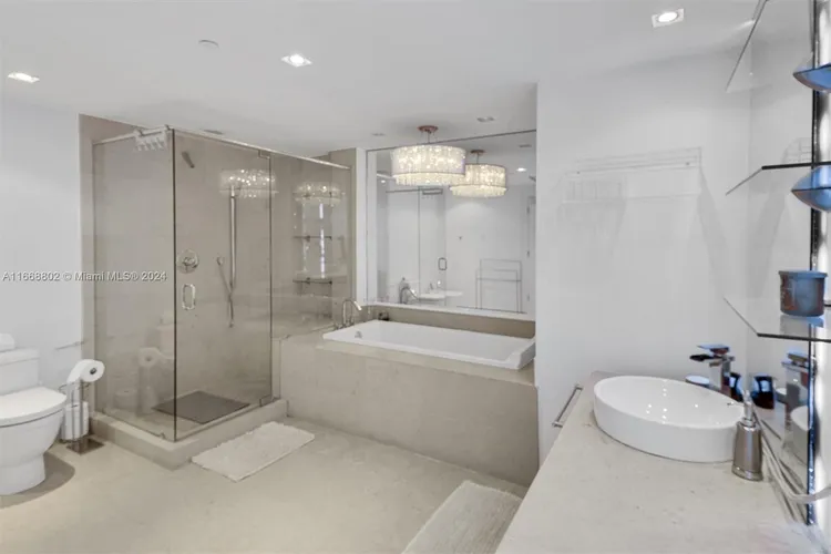 Icon Brickell II #3101 image #18