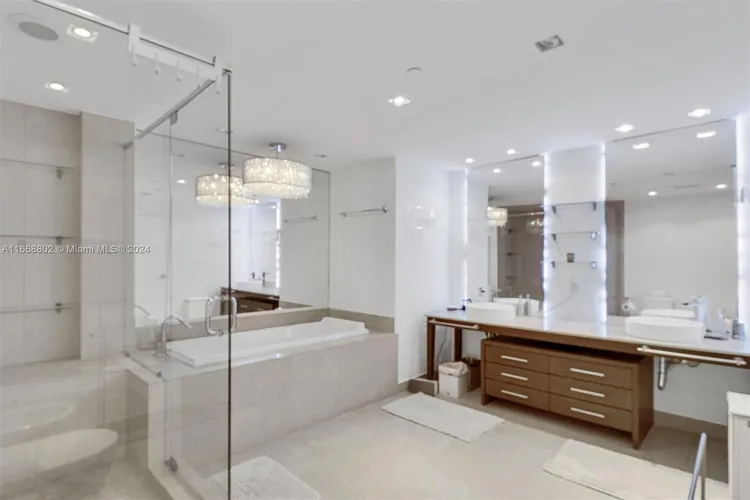 Icon Brickell II #3101 image #19