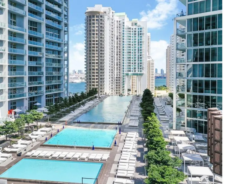 Icon Brickell II #3101 image #36