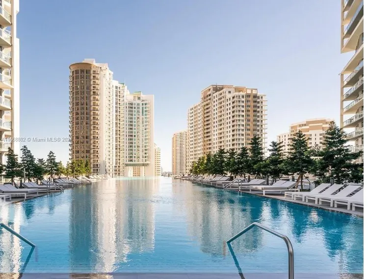 Icon Brickell II #3101 image #38