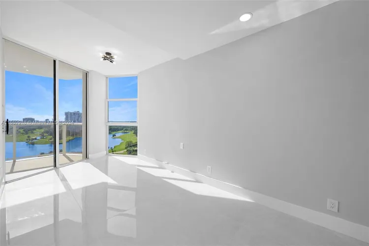 Hamptons West #1511 image #19