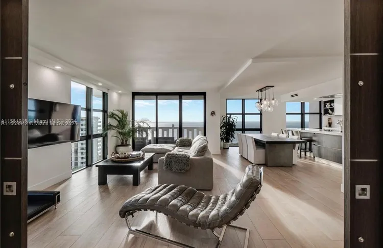 Towers of Key Biscayne #D1207 image #6