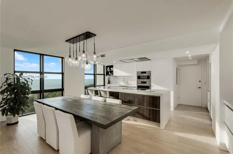 Towers of Key Biscayne #D1207 image #8