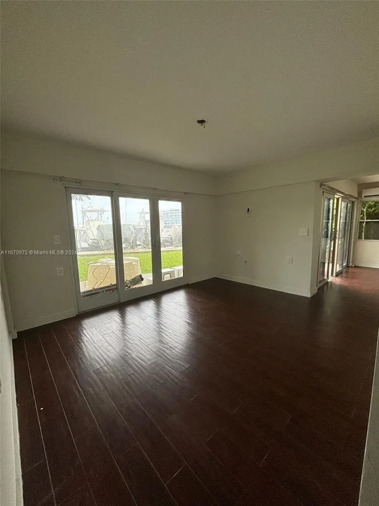 Pelican Reef #CAB1&2 image #10