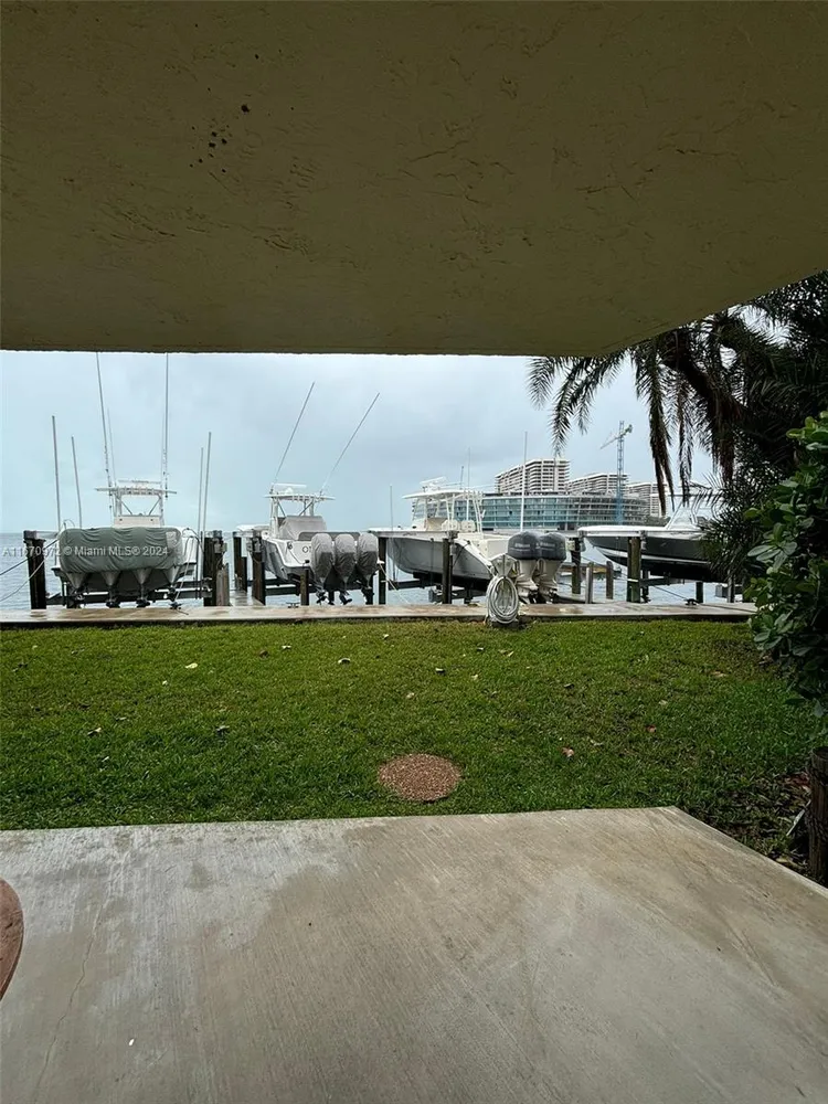 Pelican Reef #CAB1&2 image #12