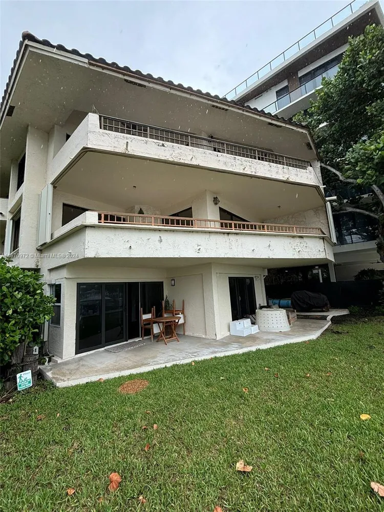 Pelican Reef #CAB1&2 image #13