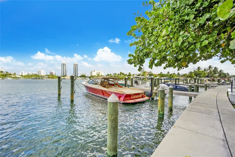 The Ritz-Carlton Residences Mid-Beach #418 image #17