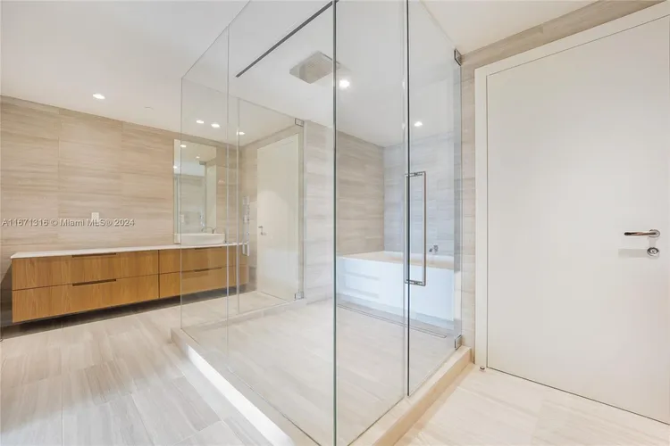 The Ritz-Carlton Residences Mid-Beach #418 image #8