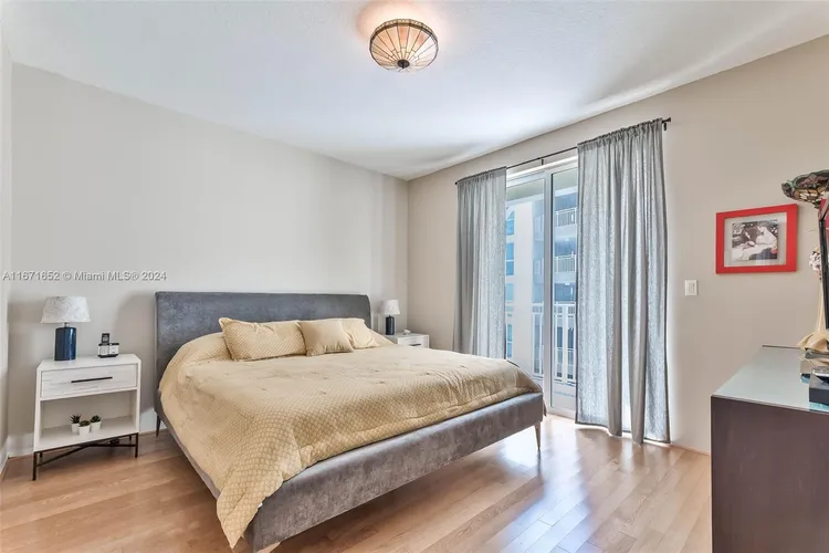 Downtown Dadeland #C510 image #11