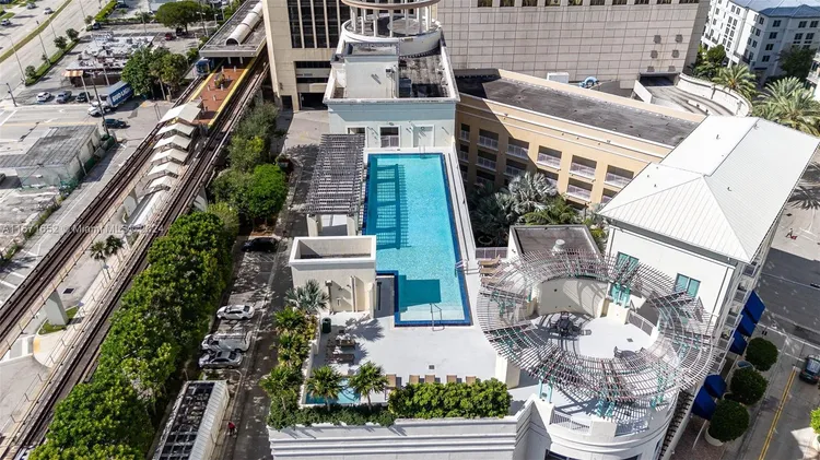 Downtown Dadeland #C510 image #29