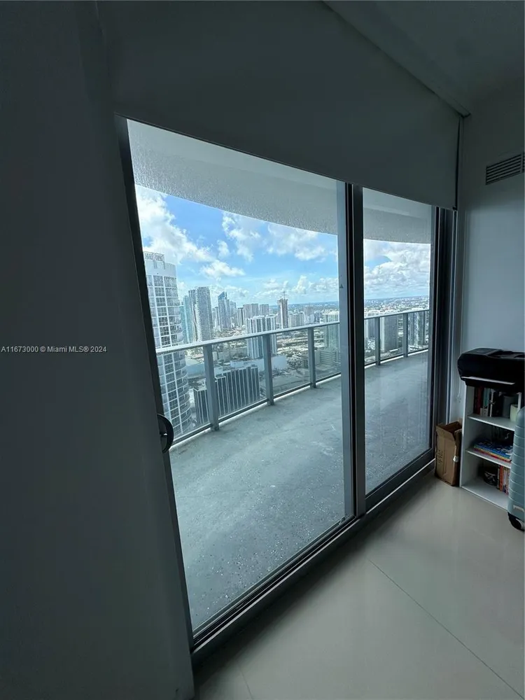 Aria on the Bay #4902 image #20