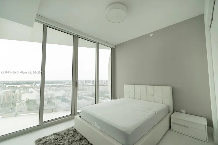 Jade Signature #3303 image #16