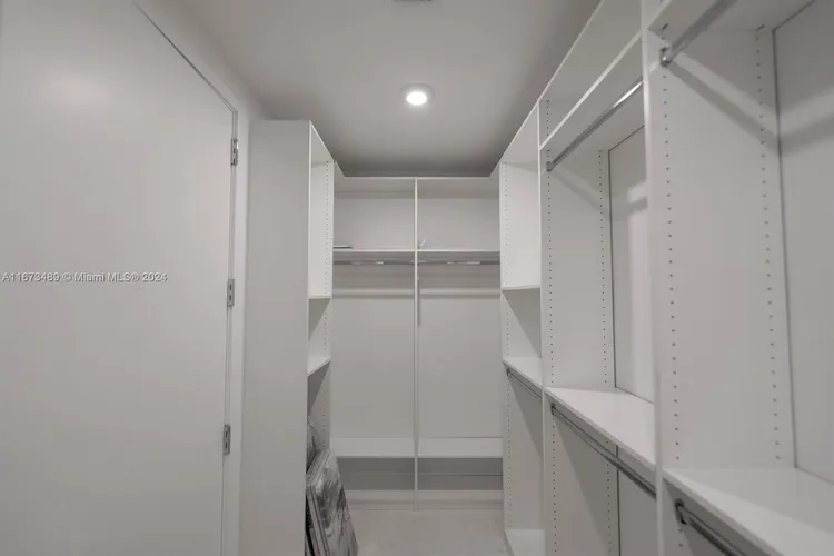 Jade Signature #3303 image #24