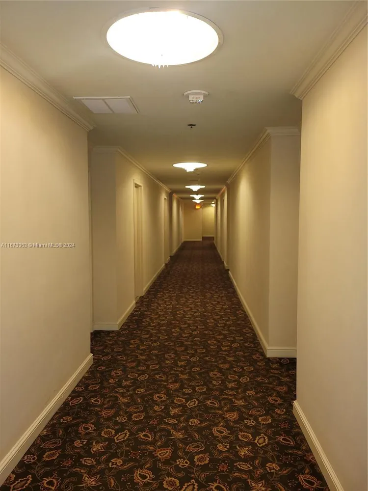 David William #915 image #15