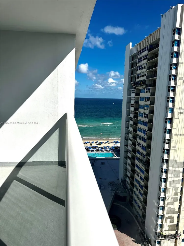 La Mer Estates #PH1 image #23