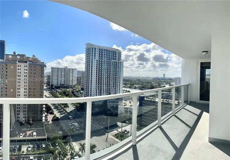 La Mer Estates #PH1 image #24