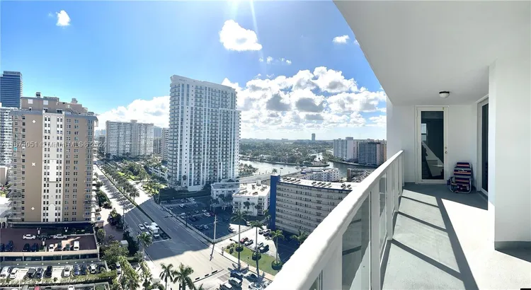 La Mer Estates #PH1 image #25