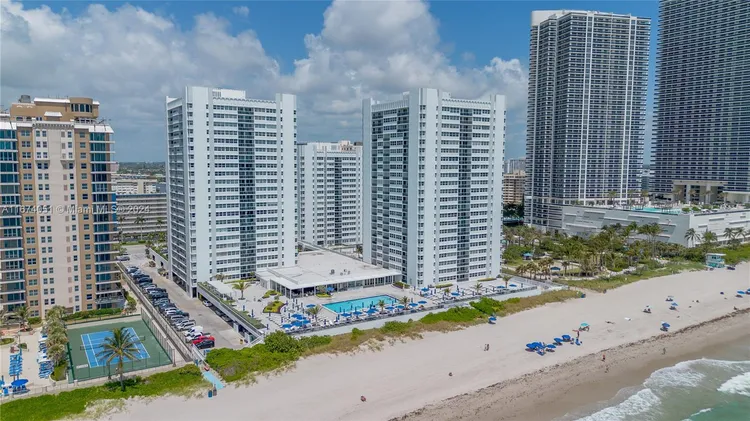 La Mer Estates #PH1 image #52