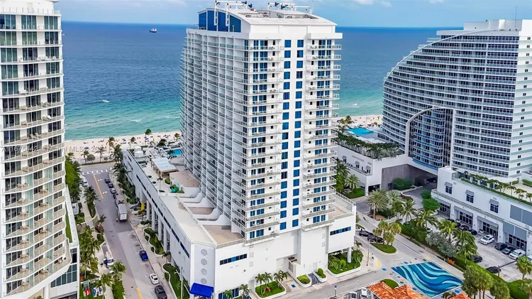 Hilton Q Club #1413 image #15