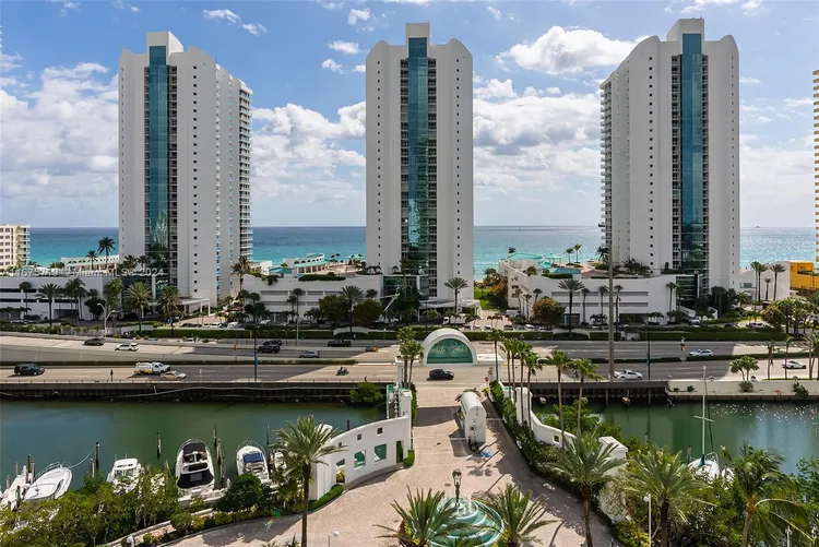 Oceania IV #1042 image #20