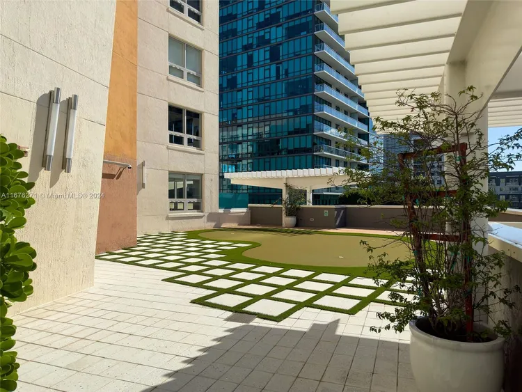 Midblock Condominium #718 image #44