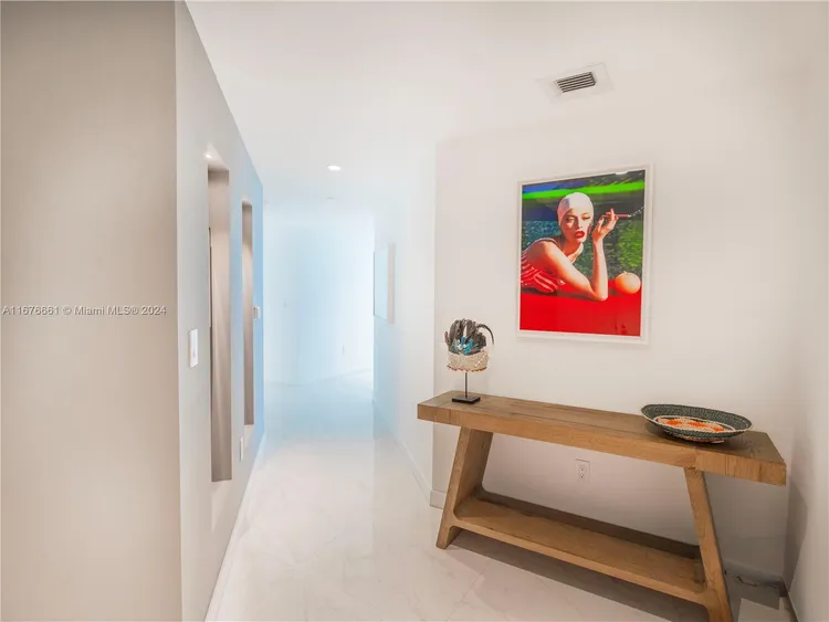 Dua Miami (SLS Hotel and Residences) #2901 image #10