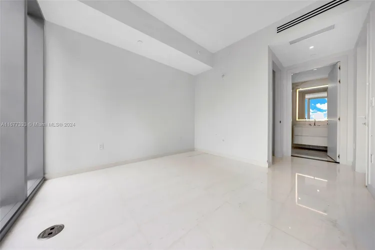 Aston Martin Residences #4108 image #44