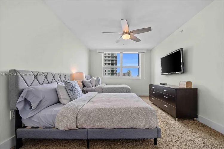 The Mark #2510 image #30