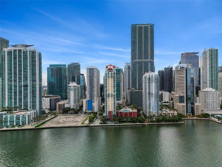 The Mark #2510 image #41