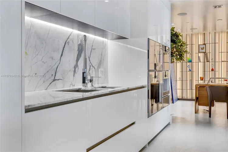 Oceana Bal Harbour #2306 image #8
