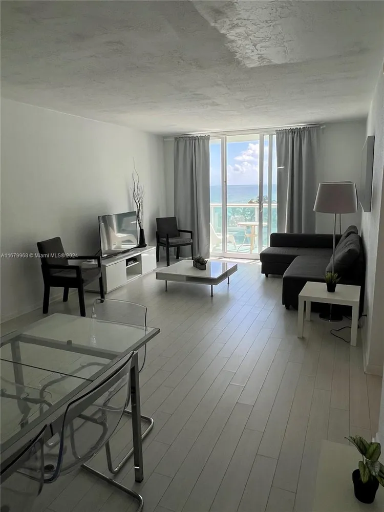 The Tides On Hollywood Beach #7H image #20