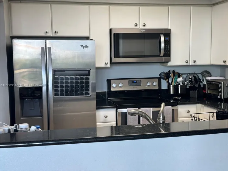 Metropolitan at Brickell #906 image #9