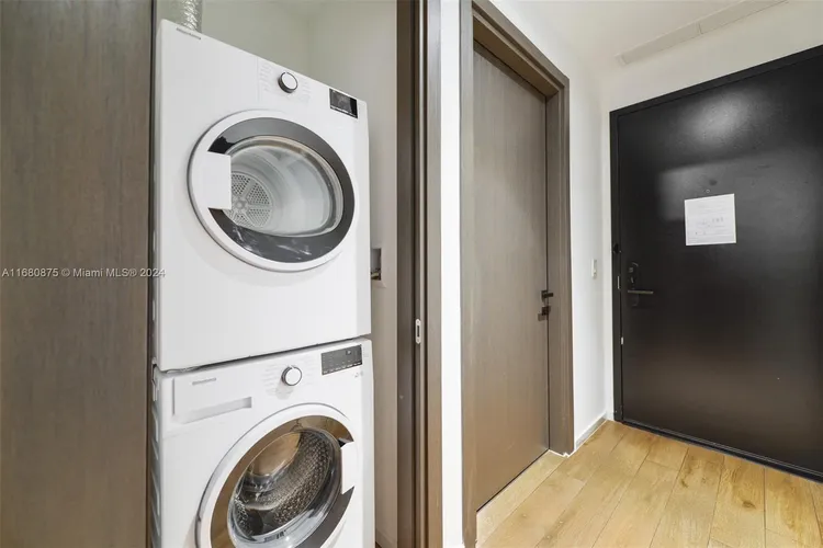 The Elser Hotel & Residences #2007 image #10