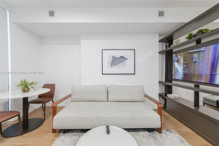 The Elser Hotel & Residences #2007 image #6