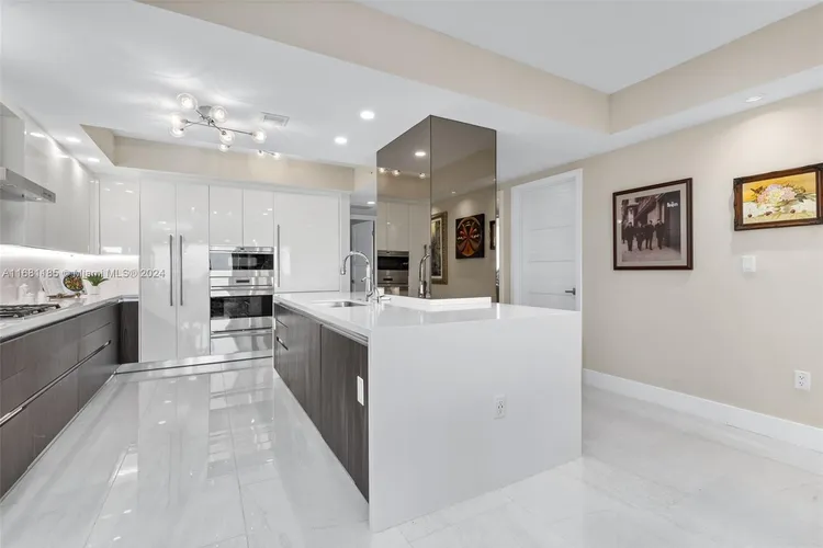 Riva Fort Lauderdale #801 image #23