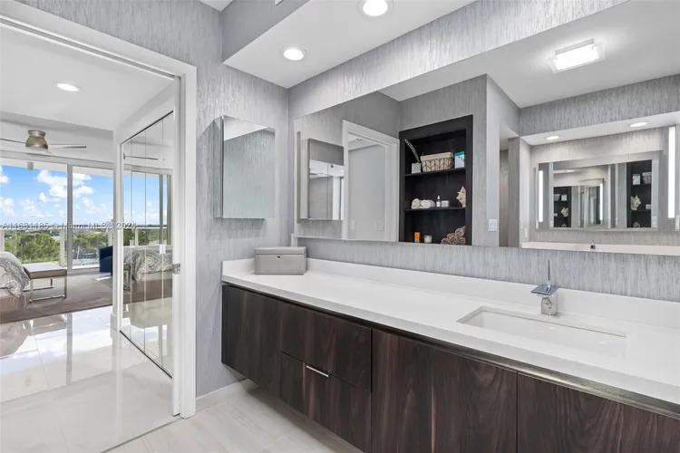 Riva Fort Lauderdale #801 image #26