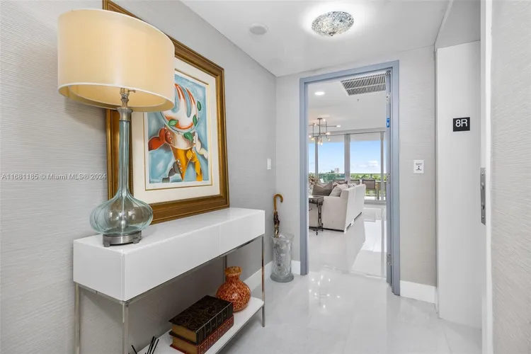 Riva Fort Lauderdale #801 image #40