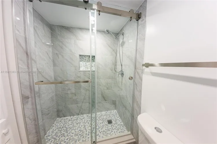 Four Ambassadors #1450 image #14