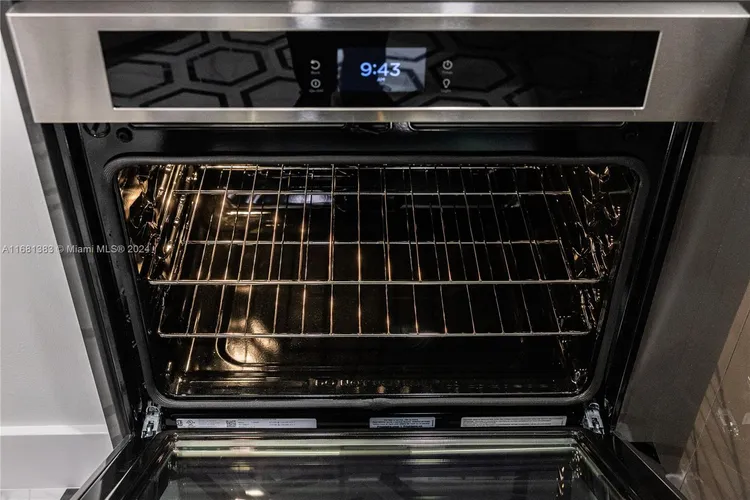 Four Ambassadors #1450 image #26