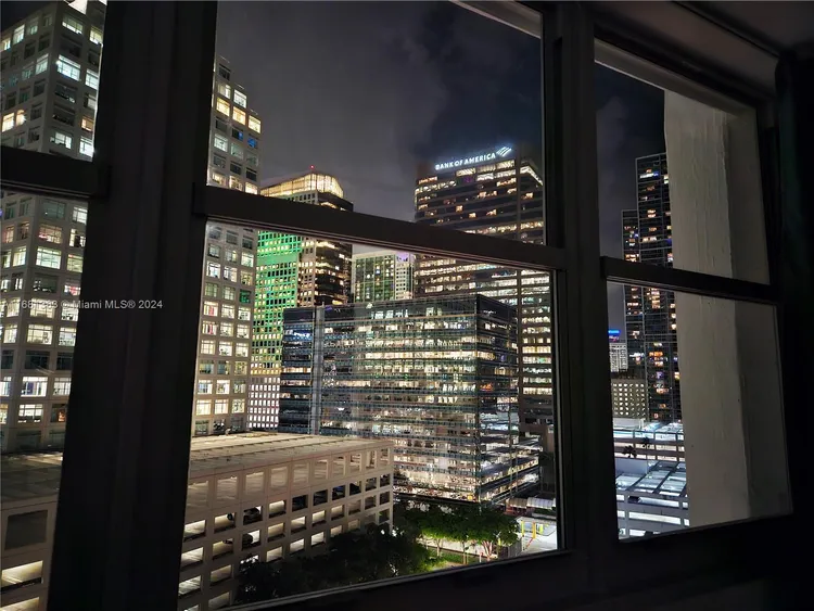 Four Ambassadors #1450 image #29